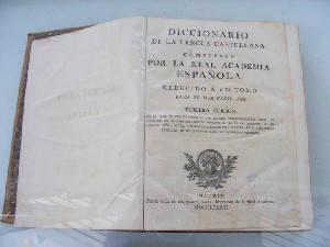 biblioteca 324 copy.jpg